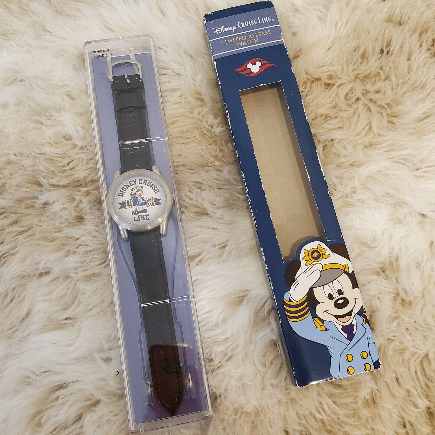 LIMITED EDITION Disney Cruise Line Captain Mickey Mouse Watch 